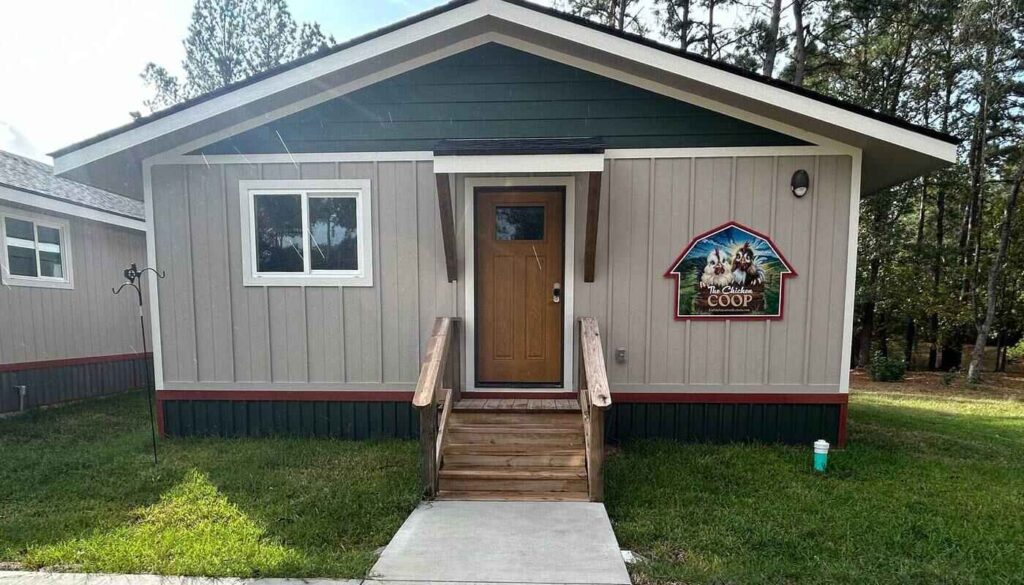 the chicken coop cabin lufkin